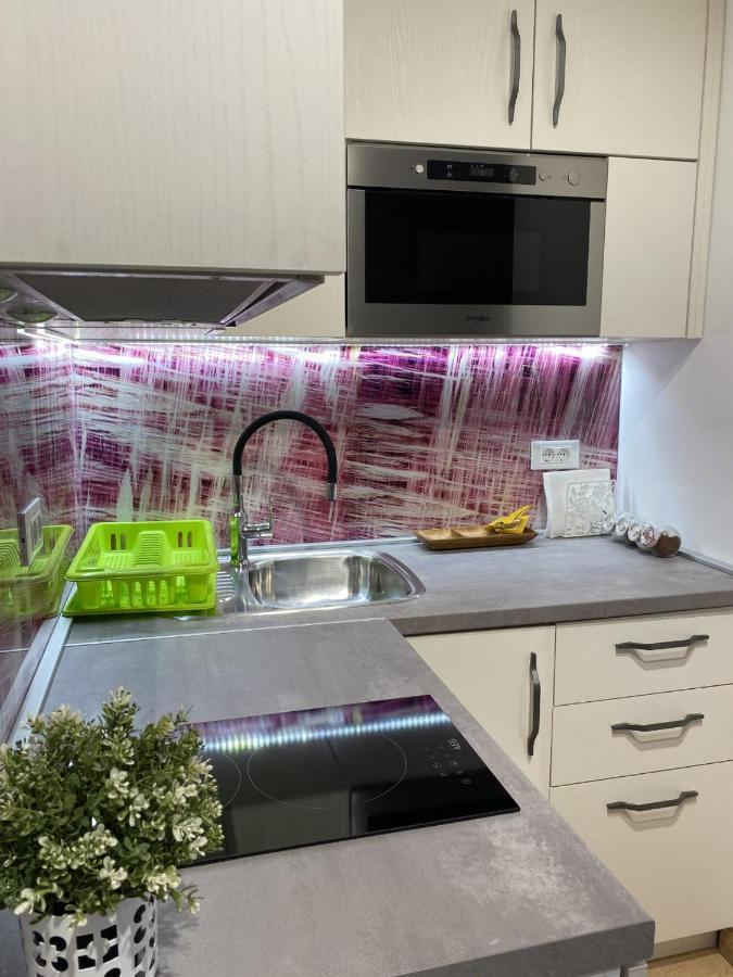 安吉拉公寓酒店 扎达尔 外观 照片