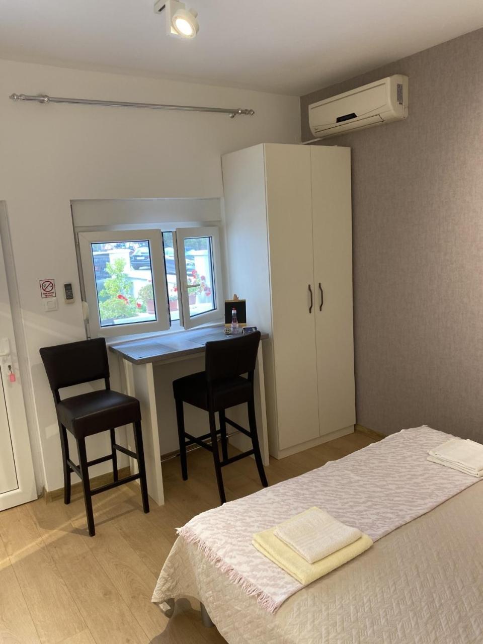 安吉拉公寓酒店 扎达尔 客房 照片